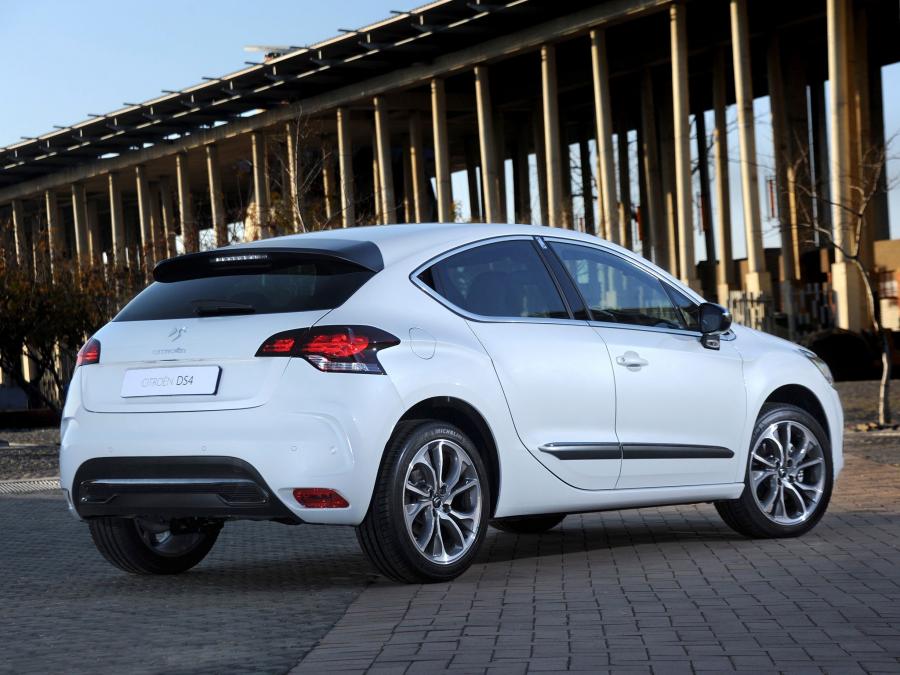  Citroen DS4 2011 года  (ZA) (фото 8 из 14)